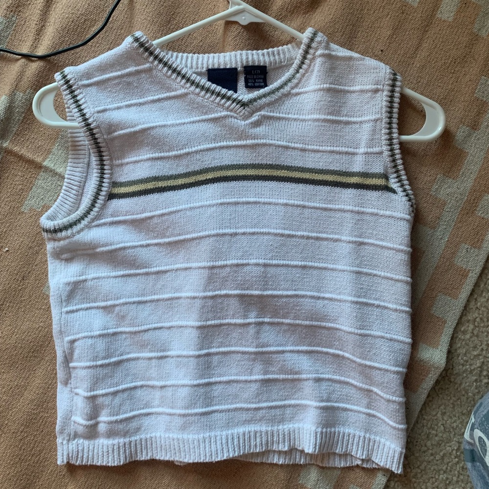 Sweater vest